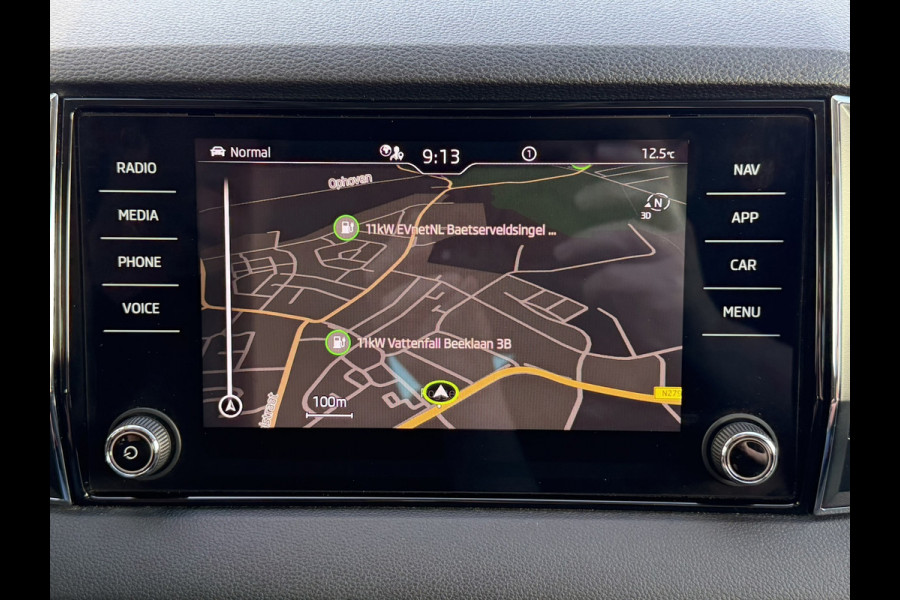 Škoda Karoq 1.5 TSI ACT Automaat Digital dash Carplay 360 Camera Cruise Navigatie Stoel-Stuur Verwarming Elek-A klep