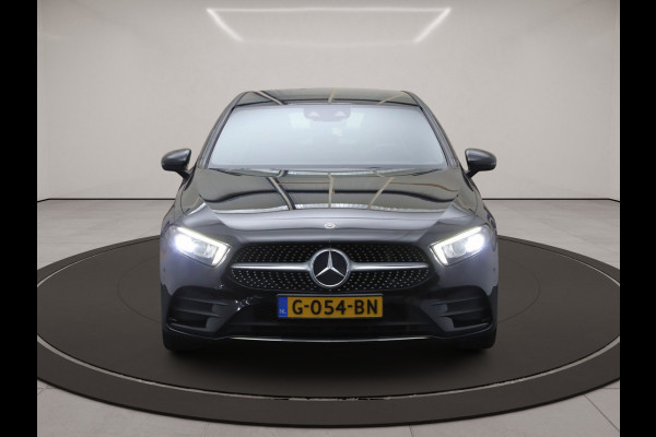 Mercedes-Benz A-Klasse 200 164 PK Automaat AMG Business Solution, Sfeerverlichting, Camera