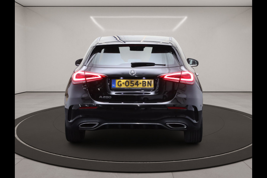 Mercedes-Benz A-Klasse 200 164 PK Automaat AMG Business Solution, Sfeerverlichting, Camera