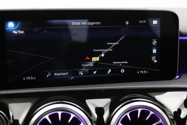 Mercedes-Benz A-Klasse 200 164 PK Automaat AMG Business Solution, Sfeerverlichting, Camera