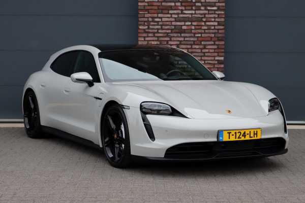 Porsche Taycan Sport Turismo 79 kWh | Achterasbesturing | Luchtvering | Sport-Chrono | ACC | Panoramadak | 18-wegs | BOSE |  Memory | Surround Camera | Verwarmd Stuurwiel |