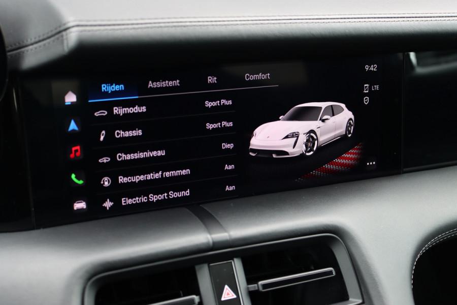 Porsche Taycan Sport Turismo 79 kWh | Achterasbesturing | Luchtvering | Sport-Chrono | ACC | Panoramadak | 18-wegs | BOSE |  Memory | Surround Camera | Verwarmd Stuurwiel |