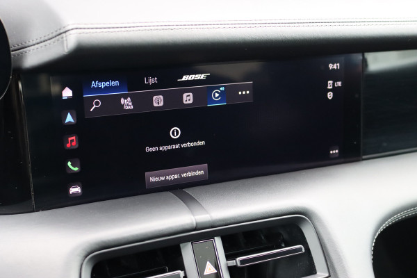 Porsche Taycan Sport Turismo 79 kWh | Achterasbesturing | Luchtvering | Sport-Chrono | ACC | Panoramadak | 18-wegs | BOSE |  Memory | Surround Camera | Verwarmd Stuurwiel |