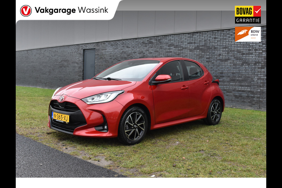 Toyota Yaris 1.5 VVT-i Dynamic 1e eigenaar Navigatie Parkeer camera