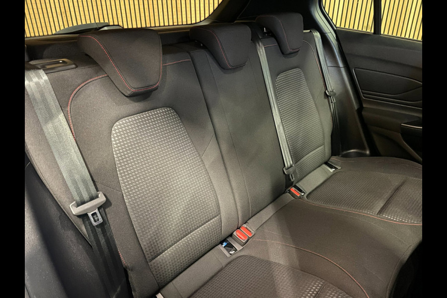 Ford Focus 1.0 EcoBoost Hybrid ST Line||CARPLAY/ANDROID|STOEL+STUURVERW|CAMERA|CLIMATE+CRUISE CONTROL|NAVIGATIE|1e EIG|NL-AUTO|NAP