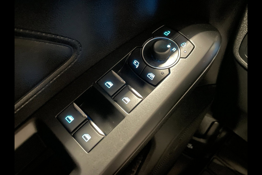 Ford Focus 1.0 EcoBoost Hybrid ST Line||CARPLAY/ANDROID|STOEL+STUURVERW|CAMERA|CLIMATE+CRUISE CONTROL|NAVIGATIE|1e EIG|NL-AUTO|NAP