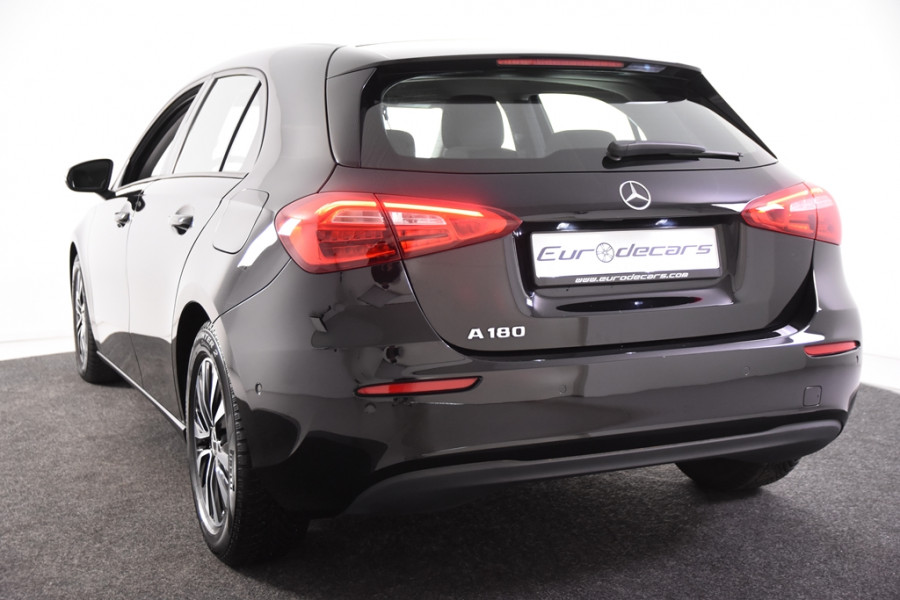 Mercedes-Benz A-Klasse 180 *1ste Eigenaar*Widescreen*Stoelverwarming*Navigatie*