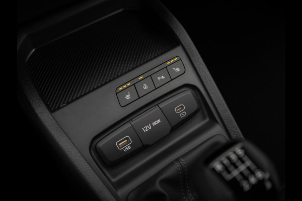 Kia Stonic 1.0 T-GDi MHEV DynamicLine | OP VOORRAAD | Stoel en stuurverwarming | Navi | Airco |