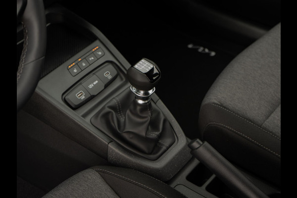 Kia Stonic 1.0 T-GDi MHEV DynamicLine | OP VOORRAAD | Stoel en stuurverwarming | Navi | Airco |
