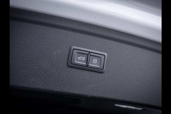 Audi Q5 55 TFSI e quattro Competition S-Line l RS Seats l HUD l Pano l B&O