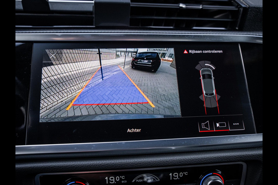 Audi Q3 Sportback 40 TFSI quattro S Edition - Competition l Chrono Grijs l Pano l Matrix