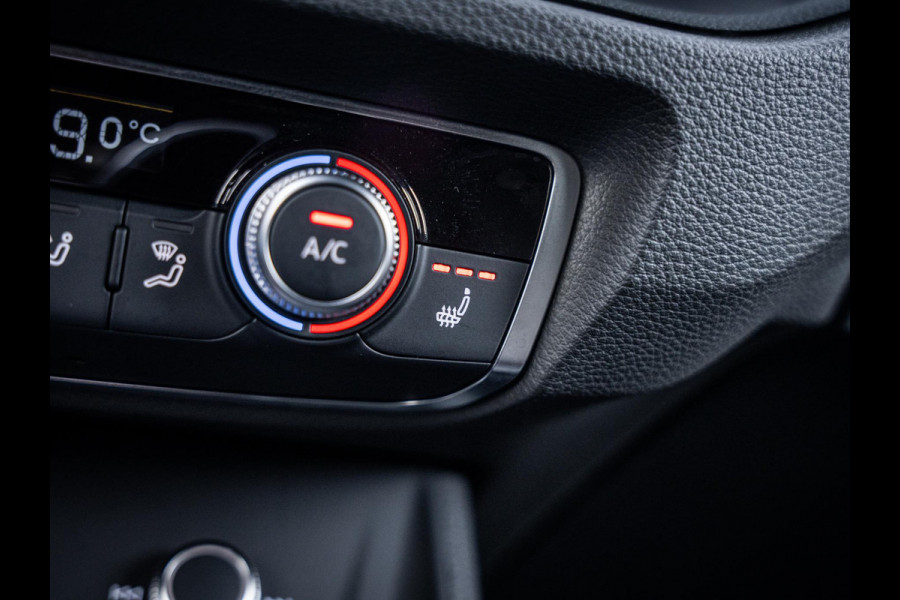 Audi Q3 Sportback 40 TFSI quattro S Edition - Competition l Chrono Grijs l Pano l Matrix