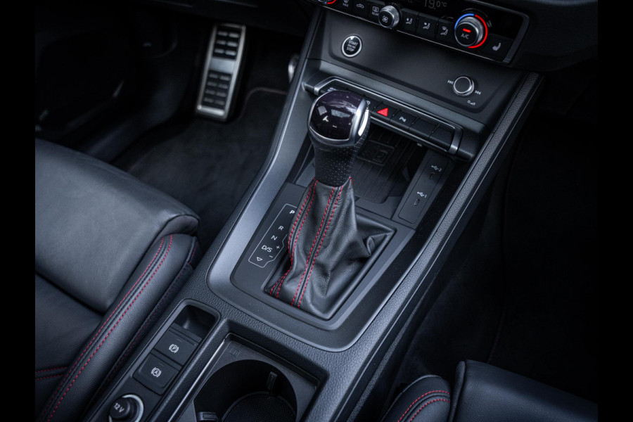 Audi Q3 Sportback 40 TFSI quattro S Edition - Competition l Chrono Grijs l Pano l Matrix