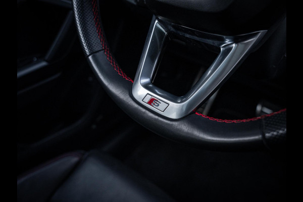 Audi Q3 Sportback 40 TFSI quattro S Edition - Competition l Chrono Grijs l Pano l Matrix