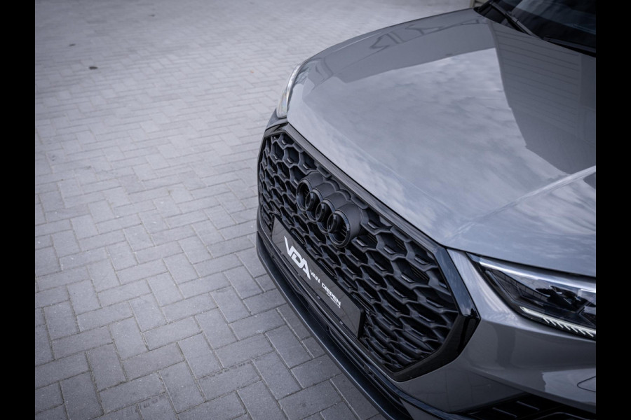 Audi Q3 Sportback 40 TFSI quattro S Edition - Competition l Chrono Grijs l Pano l Matrix