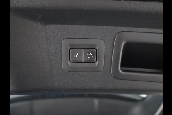 Mazda CX-60 2.5 e-SkyActiv PHEV Takumi | FULL OPTION | PANORAMADAK | 2500KG Trekgewicht / WINTER PACK/AWD