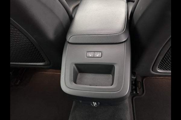 Volvo V60 2.0 D3 Momentum Aut. *PANO | HEAD-UP | LEATHER | FULL-LED | KEYLESS | BLINDSPOT | CAMERA | DAB | DIGI-COCKPIT | NAVI-FULLMAP | ECC | PDC | CRUISE | 17''ALU | TOWBAR*