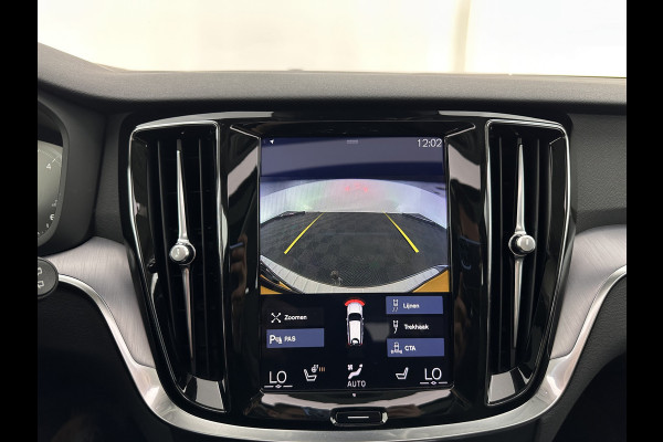 Volvo V60 2.0 D3 Momentum Aut. *PANO | HEAD-UP | LEATHER | FULL-LED | KEYLESS | BLINDSPOT | CAMERA | DAB | DIGI-COCKPIT | NAVI-FULLMAP | ECC | PDC | CRUISE | 17''ALU | TOWBAR*