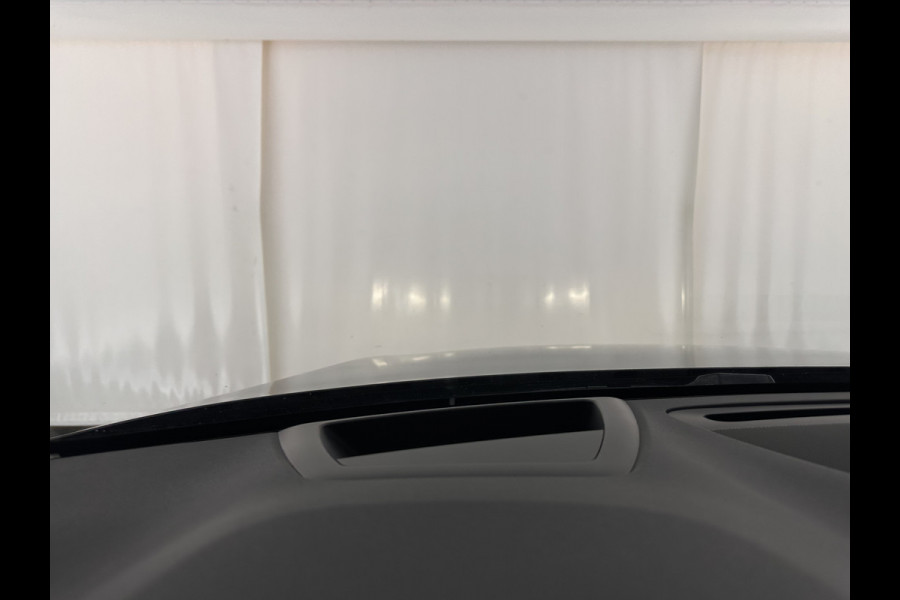 Volvo V60 2.0 D3 Momentum Aut. *PANO | HEAD-UP | LEATHER | FULL-LED | KEYLESS | BLINDSPOT | CAMERA | DAB | DIGI-COCKPIT | NAVI-FULLMAP | ECC | PDC | CRUISE | 17''ALU | TOWBAR*