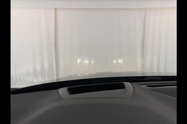 Volvo V60 2.0 D3 Momentum Aut. *PANO | HEAD-UP | LEATHER | FULL-LED | KEYLESS | BLINDSPOT | CAMERA | DAB | DIGI-COCKPIT | NAVI-FULLMAP | ECC | PDC | CRUISE | 17''ALU | TOWBAR*