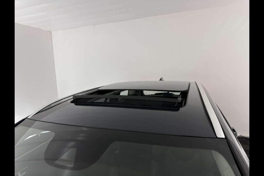 Volvo V60 2.0 D3 Momentum Aut. *PANO | HEAD-UP | LEATHER | FULL-LED | KEYLESS | BLINDSPOT | CAMERA | DAB | DIGI-COCKPIT | NAVI-FULLMAP | ECC | PDC | CRUISE | 17''ALU | TOWBAR*