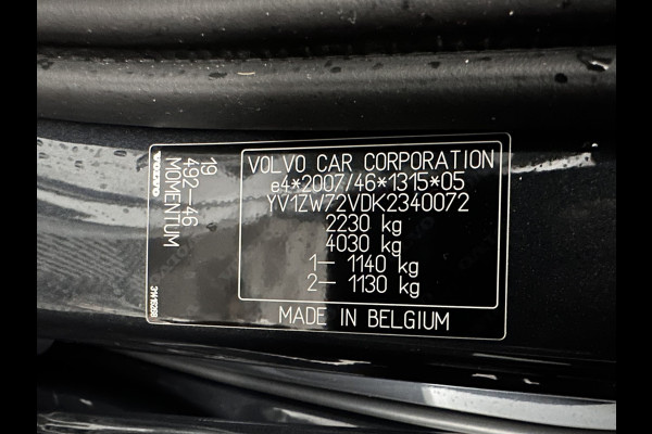 Volvo V60 2.0 D3 Momentum Aut. *PANO | HEAD-UP | LEATHER | FULL-LED | KEYLESS | BLINDSPOT | CAMERA | DAB | DIGI-COCKPIT | NAVI-FULLMAP | ECC | PDC | CRUISE | 17''ALU | TOWBAR*