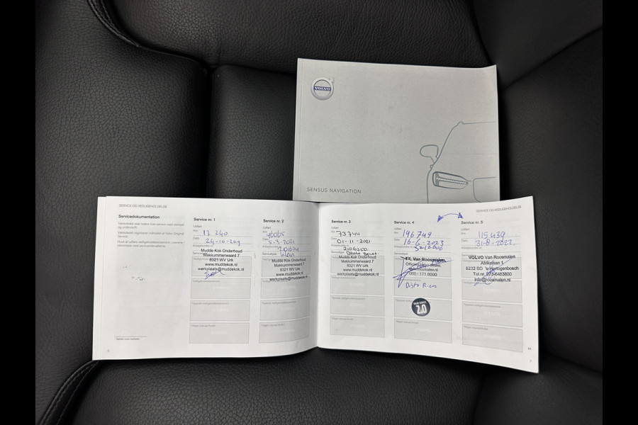 Volvo V60 2.0 D3 Momentum Aut. *PANO | HEAD-UP | LEATHER | FULL-LED | KEYLESS | BLINDSPOT | CAMERA | DAB | DIGI-COCKPIT | NAVI-FULLMAP | ECC | PDC | CRUISE | 17''ALU | TOWBAR*