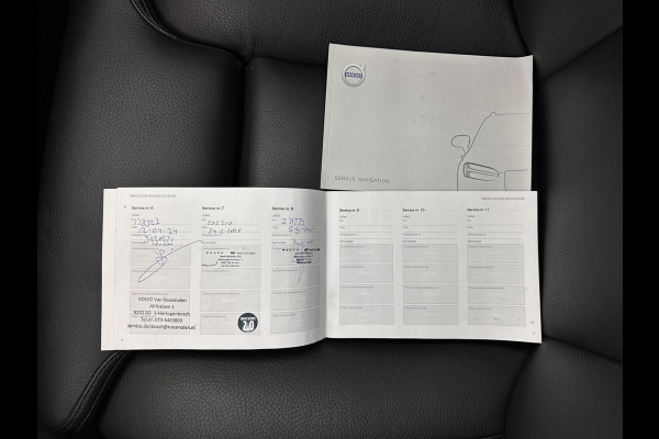 Volvo V60 2.0 D3 Momentum Aut. *PANO | HEAD-UP | LEATHER | FULL-LED | KEYLESS | BLINDSPOT | CAMERA | DAB | DIGI-COCKPIT | NAVI-FULLMAP | ECC | PDC | CRUISE | 17''ALU | TOWBAR*