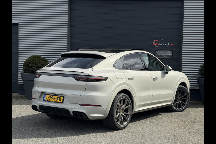 Porsche Cayenne Coupé 3.0 E-Hybrid | Sport Chrono | 360* Camera | Panoramadak | Luchtvering | Bose | DAB | Lane Assist | Privacy Glass |