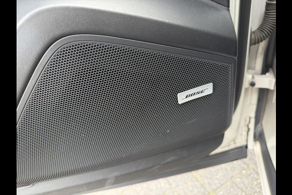 Porsche Cayenne Coupé 3.0 E-Hybrid | Sport Chrono | 360* Camera | Panoramadak | Luchtvering | Bose | DAB | Lane Assist | Privacy Glass |