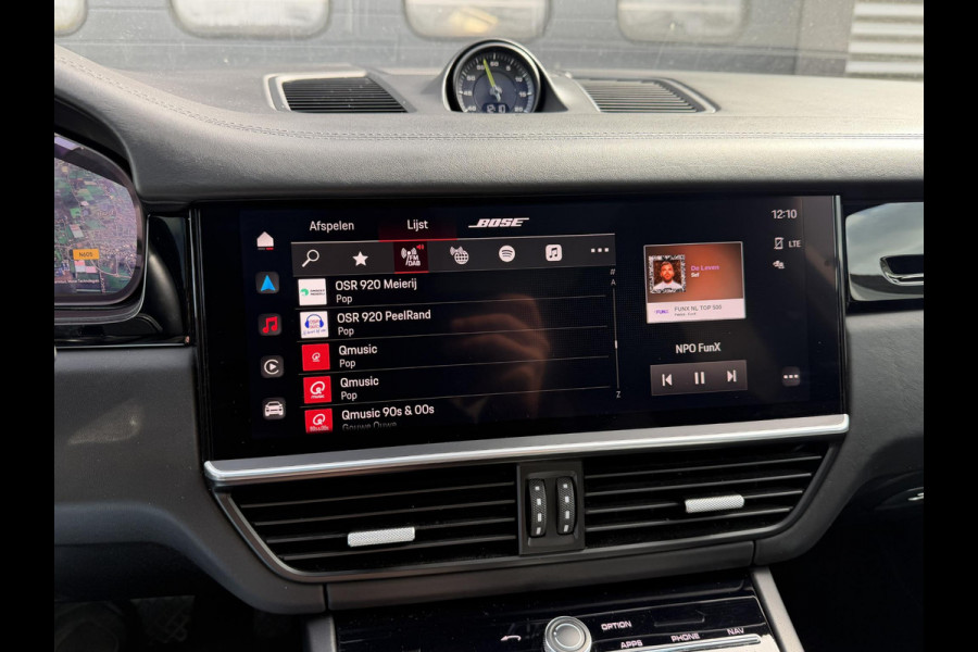 Porsche Cayenne Coupé 3.0 E-Hybrid | Sport Chrono | 360* Camera | Panoramadak | Luchtvering | Bose | DAB | Lane Assist | Privacy Glass |