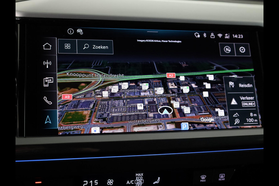 Audi Q4 e-tron 45 quattro S Edition Competition 82 kWh Ambient Light | Achteruitrijcamera | Apple Carplay | Zwart optiek pakket | Adaptive cruise control |