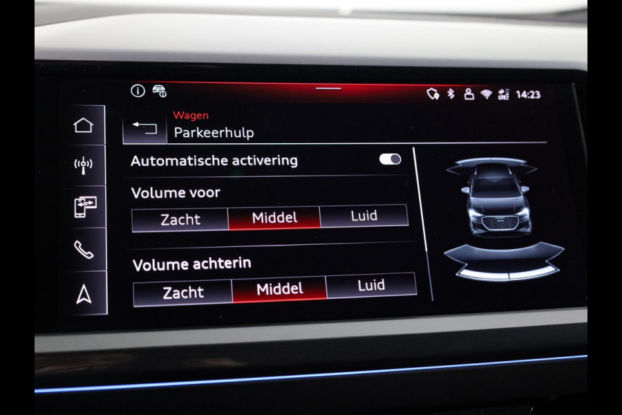 Audi Q4 e-tron 45 quattro S Edition Competition 82 kWh Ambient Light | Achteruitrijcamera | Apple Carplay | Zwart optiek pakket | Adaptive cruise control |