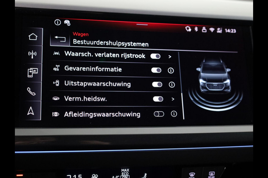 Audi Q4 e-tron 45 quattro S Edition Competition 82 kWh Ambient Light | Achteruitrijcamera | Apple Carplay | Zwart optiek pakket | Adaptive cruise control |