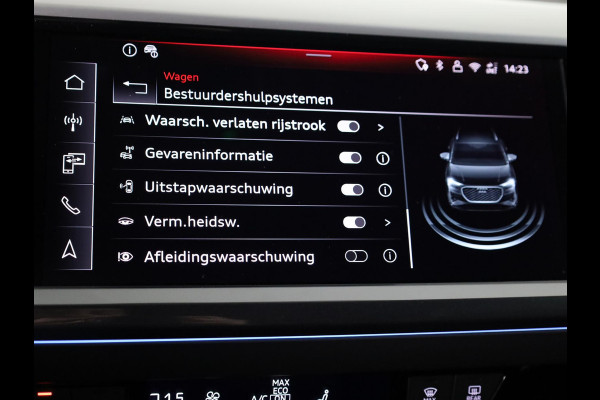Audi Q4 e-tron 45 quattro S Edition Competition 82 kWh Ambient Light | Achteruitrijcamera | Apple Carplay | Zwart optiek pakket | Adaptive cruise control |
