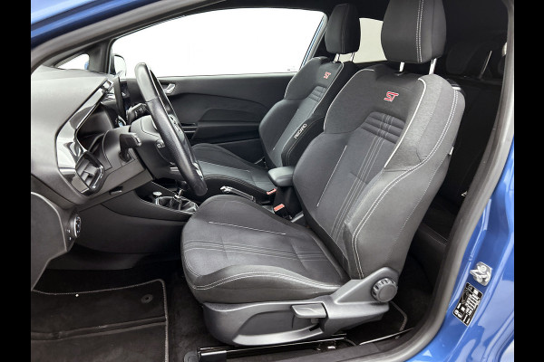 Ford Fiesta 1.5 EcoBoost ST-3(Goed OnderH, Navi, Carplay/ Android, Parkeersensoren, Auto Airco, Cruise Con, Etc)