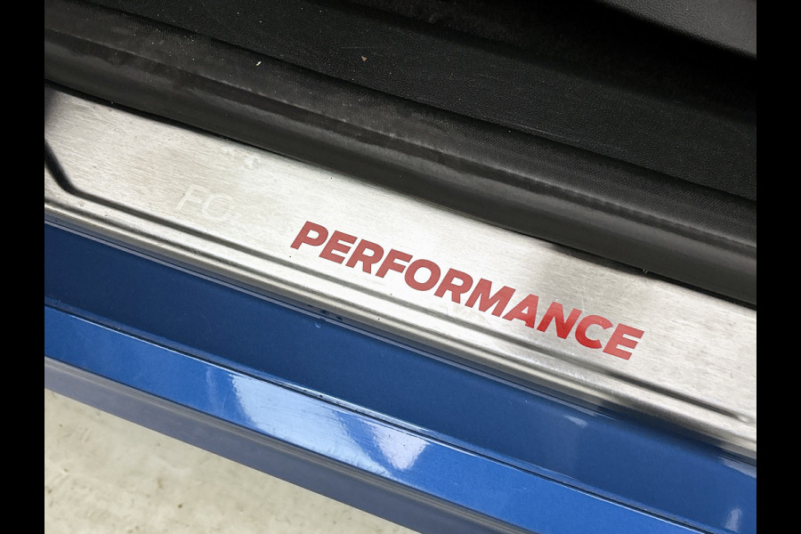 Ford Fiesta 1.5 EcoBoost ST-3(Goed OnderH, Navi, Carplay/ Android, Parkeersensoren, Auto Airco, Cruise Con, Etc)