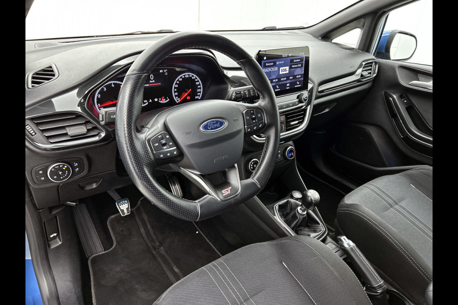 Ford Fiesta 1.5 EcoBoost ST-3(Goed OnderH, Navi, Carplay/ Android, Parkeersensoren, Auto Airco, Cruise Con, Etc)