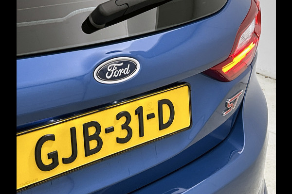 Ford Fiesta 1.5 EcoBoost ST-3(Goed OnderH, Navi, Carplay/ Android, Parkeersensoren, Auto Airco, Cruise Con, Etc)