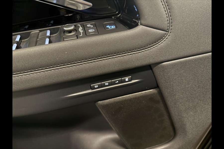 Land Rover Range Rover Evoque 2.0 P200 AWD R-Dynamic HSE PANO/LEDER/NAVI/DAB/CARPLAY/MERIDIAN-SOUND///