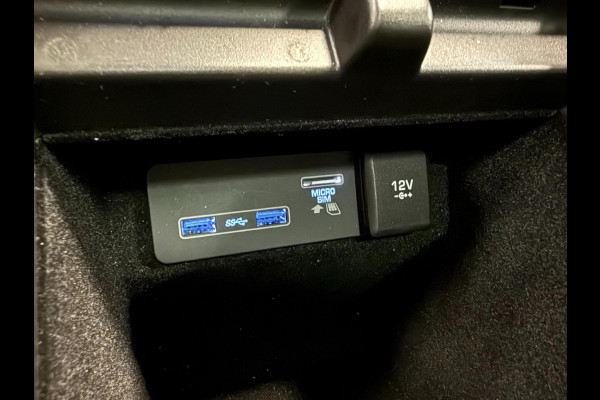 Land Rover Range Rover Evoque 2.0 P200 AWD R-Dynamic HSE PANO/LEDER/NAVI/DAB/CARPLAY/MERIDIAN-SOUND///