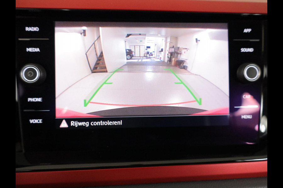 Volkswagen Polo 1.0 TSI Beats 95pk 5bak| airco| Camera| 16LM-velgen | extra getint glas | cruise control