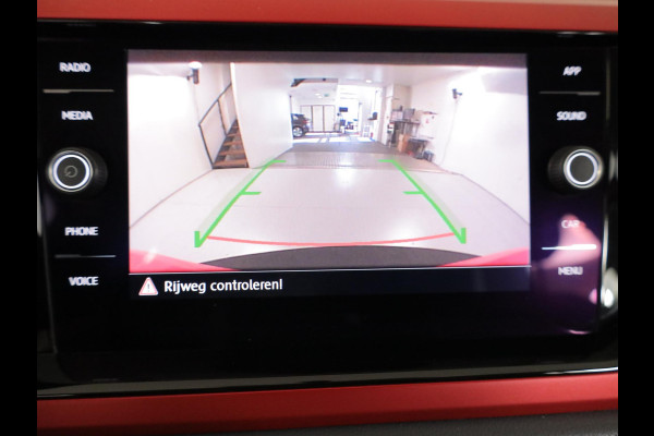 Volkswagen Polo 1.0 TSI Beats 95pk 5bak| airco| Camera| 16LM-velgen | extra getint glas | cruise control