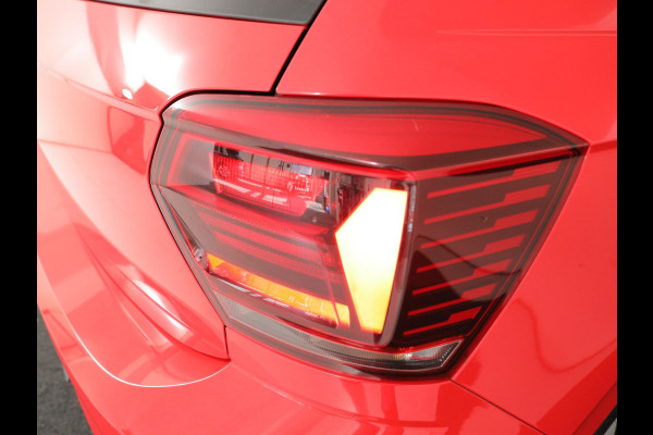Volkswagen Polo 1.0 TSI Beats 95pk 5bak| airco| Camera| 16LM-velgen | extra getint glas | cruise control