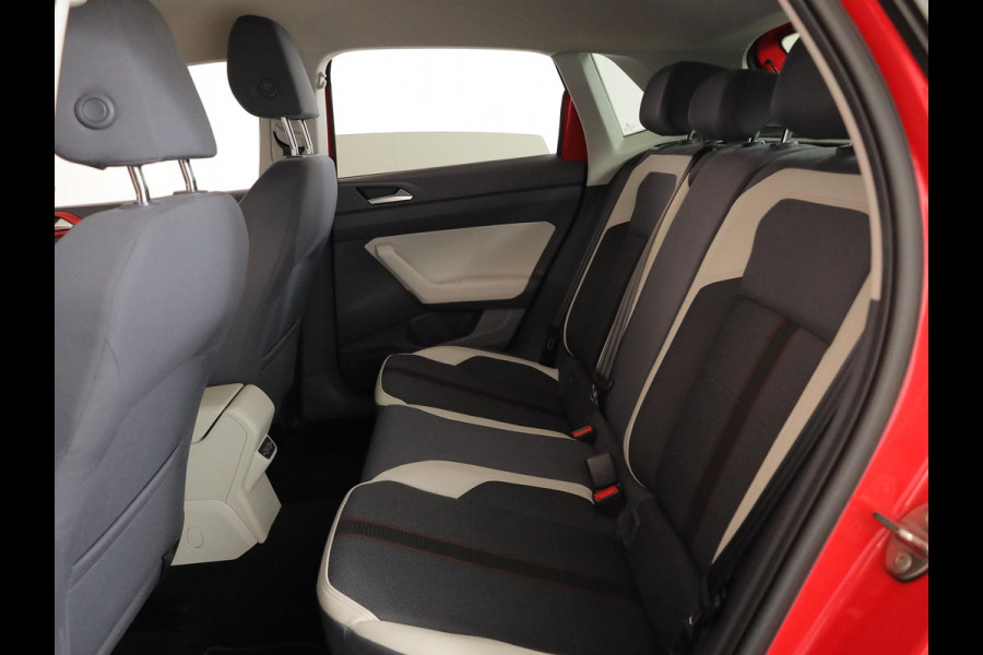 Volkswagen Polo 1.0 TSI Beats 95pk 5bak| airco| Camera| 16LM-velgen | extra getint glas | cruise control