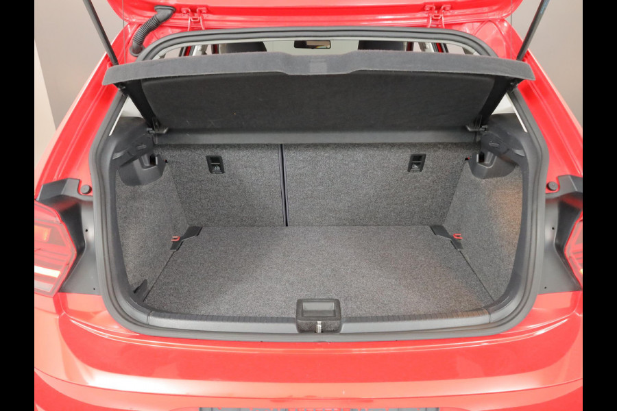 Volkswagen Polo 1.0 TSI Beats 95pk 5bak| airco| Camera| 16LM-velgen | extra getint glas | cruise control