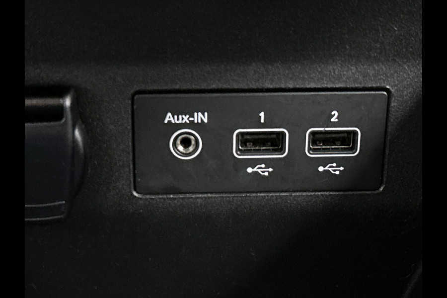 Renault Clio 1.6 E-Tech Hybrid 140 Initiale Paris(Perfect OndH, Navi, Parkeersens, Lane Assist, Carplay, Climate Con, Cruise, Etc)