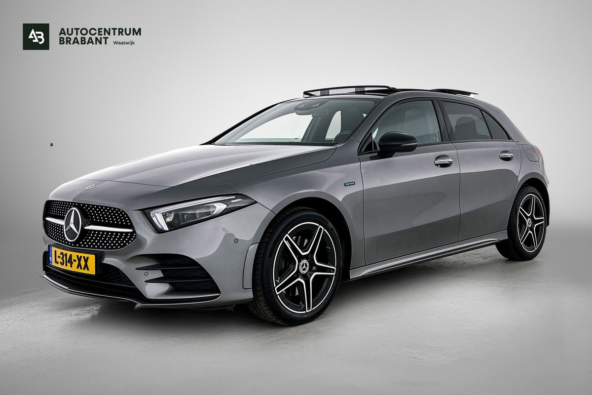 Mercedes-Benz A-Klasse 250 e Business Solution AMG Limited VOL! (NL-auto, Goed OnderH, Panorama, SfeerV, Elektrische stoelen, Etc)
