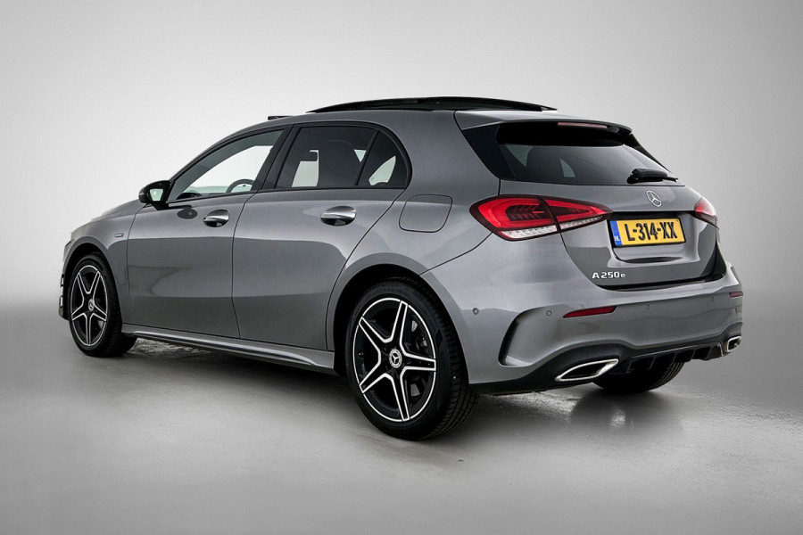 Mercedes-Benz A-Klasse 250 e Business Solution AMG Limited VOL! (NL-auto, Goed OnderH, Panorama, SfeerV, Elektrische stoelen, Etc)