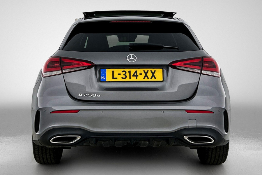 Mercedes-Benz A-Klasse 250 e Business Solution AMG Limited VOL! (NL-auto, Goed OnderH, Panorama, SfeerV, Elektrische stoelen, Etc)